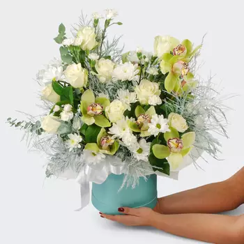 Букет в шляпной коробке Белая птица