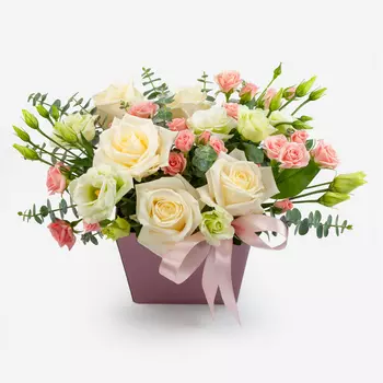 Композиция в кашпо Тихие чувства