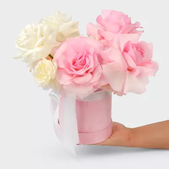 Розы в коробке Параллели чувств (малая)