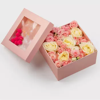 Розы в коробке Персиковое конфетти
