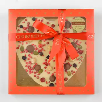 Шоколад белый с фундуком Нежное сердце (180г)