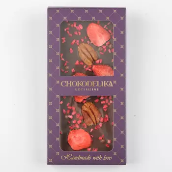 Шоколад темный Клубника, пекан, малина с украшением (100г)