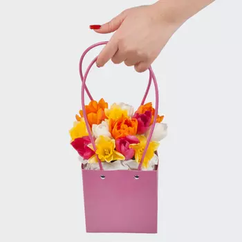 Тюльпаны в коробке Малиновое настроение