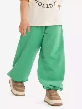 Джоггеры с поясом на резинке и регулировкой ширины брючин зеленые для девочки Button Blue, Зеленый