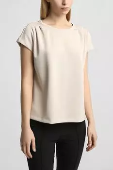 Блуза с защипами на плечах Comma
