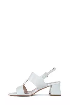 Босоножки кожаные на каблуке Abricot