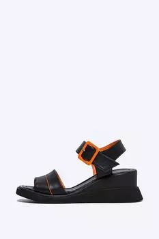 Босоножки кожаные VITACCI