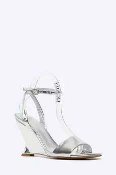 Босоножки лаковые VITACCI