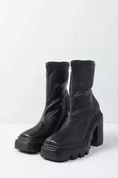 Ботильоны на каблуке Vic Matie