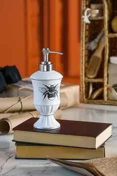 Дозатор для жидкого мыла керамический Buzz Fauna Moroshka