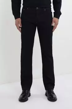 Джинсы прямого кроя Bugatti