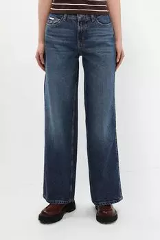 Джинсы с эффектом потертости Guess Jeans