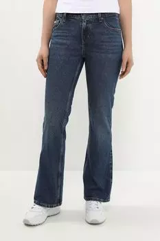 Джинсы с эффектом потертости Guess Jeans