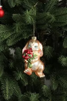 Елочная игрушка Кролик с букетом цветов Holiday Classics