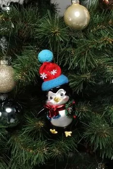 Елочная игрушка стеклянная Пингвин Holiday Classics