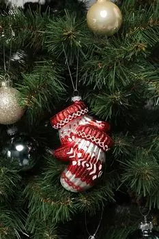 Елочная игрушка стеклянная Варежки Holiday Classics