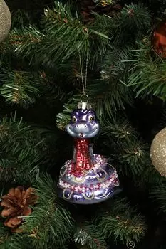 Елочная игрушка стеклянная Змея в шарфике Holiday Classics