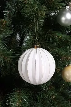 Елочный шар с декором COINCASA