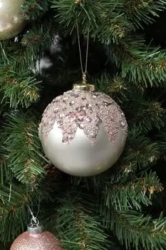 Елочный шар стеклянный с декором COINCASA