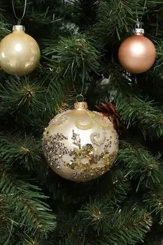 Елочный шар стеклянный с декором GOODWILL