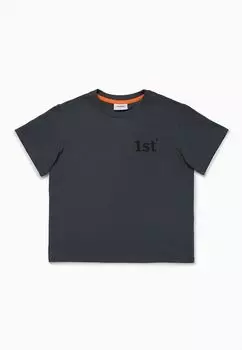 Футболка 1st.