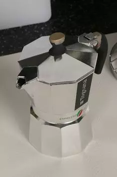 Гейзерная кофеварка на 3 чашки Italika Tognana