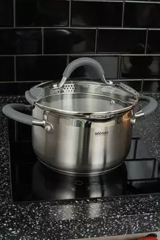 Кастрюля со стеклянной крышкой Nita Nadoba