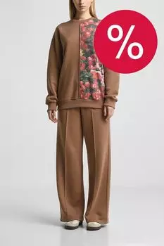 Костюм хлопковый из свитшота и брюк с принтом Розы ARTOGRAPH