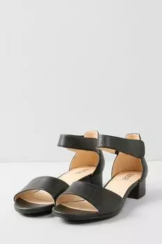 Кожаные босоножки с ремешком на щиколотке Ever be