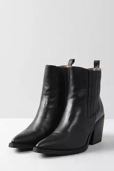 Кожаные ботильоны с острым мысом Nero Giardini