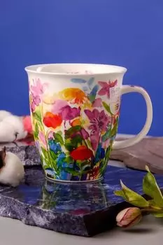 Кружка фарфоровая с принтом Розовые цветы Невис Dunoon