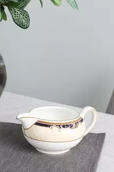 Кувшин для сливок из фарфора Cornucopia Wedgwood