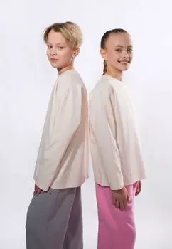 Лонгслив 1st.