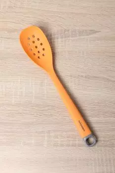 Ложка кухонная перфорированная Paulina Nadoba