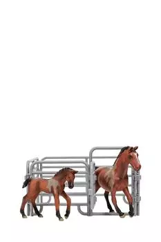 Набор фигурок животных Мир лошадей: Ганноверская лошадь и жеребенок Masai Mara