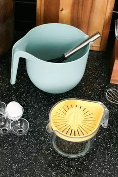 Набор из кувшина, мерной чаши и соковыжималки Nest Trio Joseph Joseph