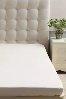 Натяжная простыня из сатина Urban Classic La Prima