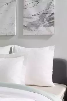 Наволочка из жаккард сатина White Jacquard Flower 21maison