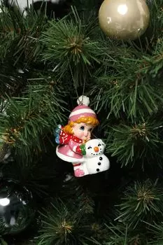 Новогоднее украшение Девочка со снеговичком Holiday Classics