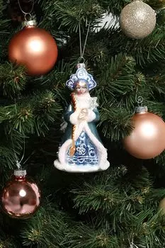 Новогоднее украшение Снегурочка с волшебной палочкой Holiday Classics