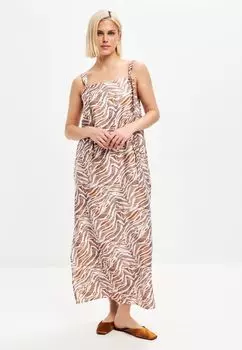 Платье прямого силуэта Trends Brands