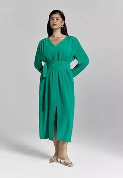 Платье с поясом DIVNO