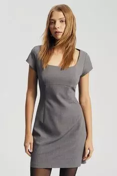 Платье с вырезом приталенное Nume