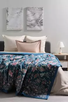 Покрывало Vicenza с цветочным узором Bassetti