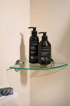 Полка настенная угловая для ванной комнаты Lirio Moroshka