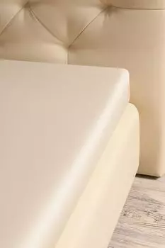 Простыня сатиновая Bassetti