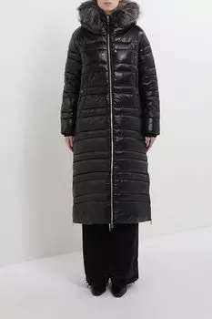 Пуховик стеганый с меховой опушкой s.Oliver