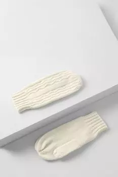 Шерстяные варежки с узором Auranna