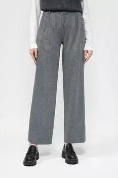 Широкие брюки с защипами в тонкую полоску More&More