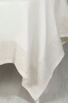 Скатерть хлопковая с вышивкой Frame Jq COINCASA